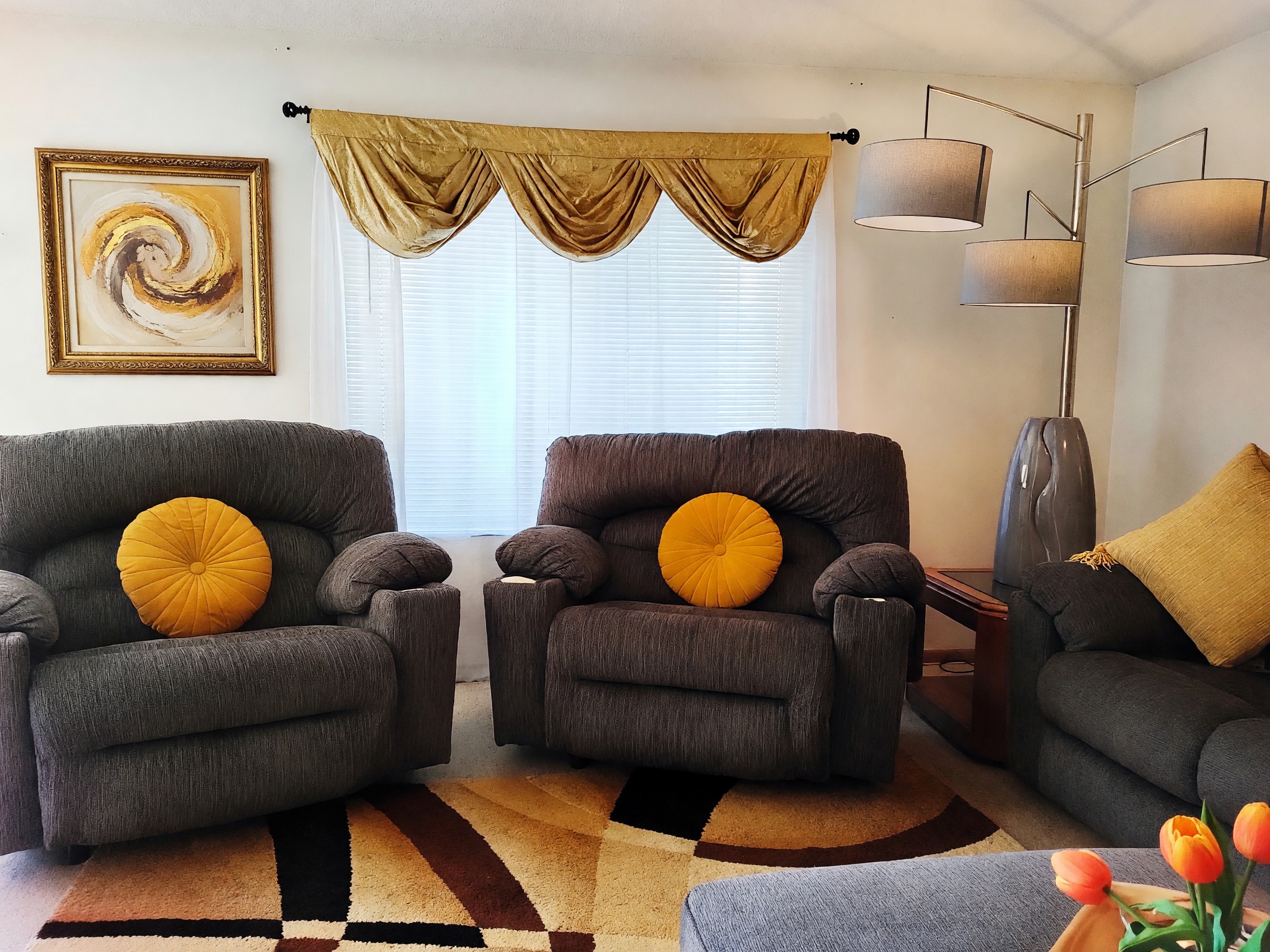 Sophisticated Serenity: A Harmonious Living Space