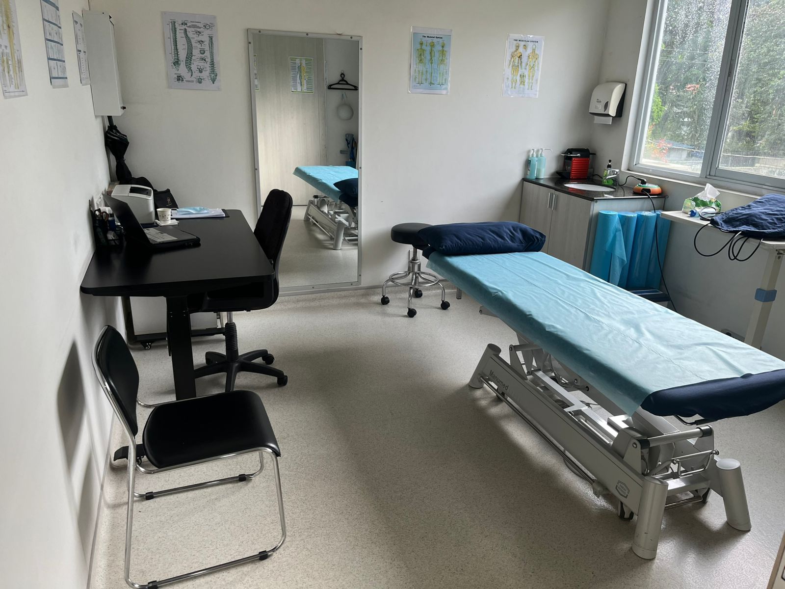 Professional treatment room at Samitivej International